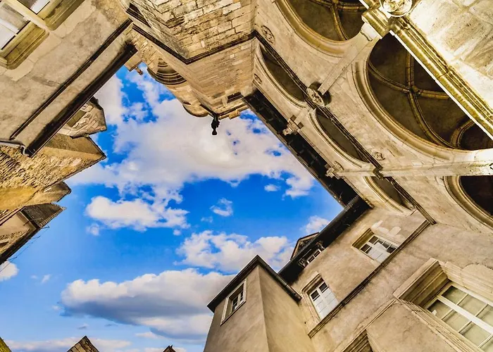 La Terrasse De La Tour * Бон